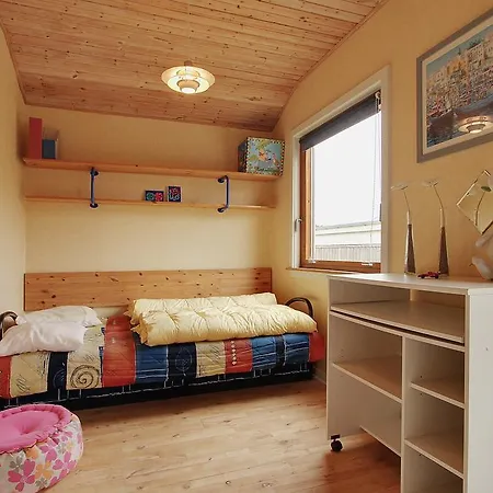 Holiday House *